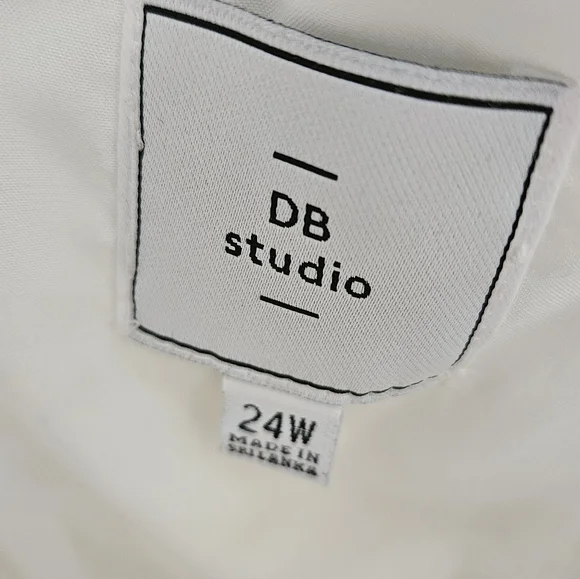 Elegant Off White Empire Waist Lace Full-Length Fully Lined Sheath Wedding Dress - Picture 3 of 6